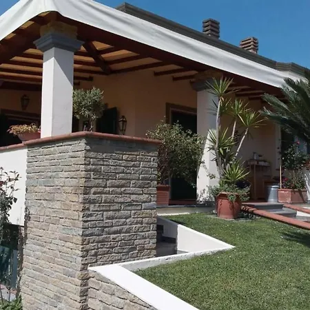 El Rosal Holiday home